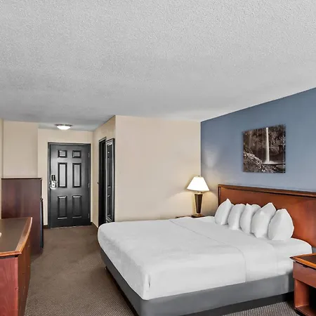 Rodeway Inn-3