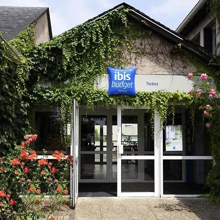 Ibis Budget Tarbes-3