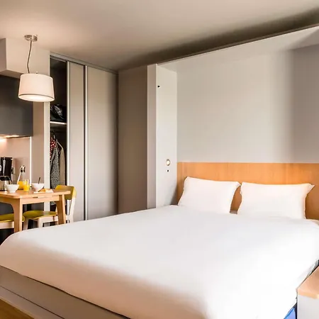 Aparthotel Adagio Access Freiburg-3
