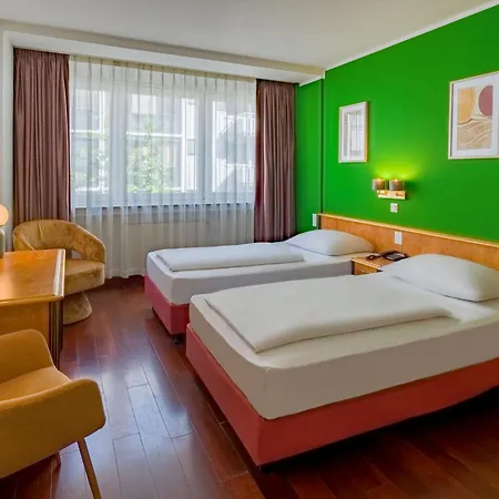 Rugs Hotel Düsseldorf-3