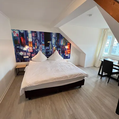 Hotel Bitzer Backnang Zentrum 24h Check In Frühstück zubuchbar gratis Parkplätze-2