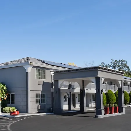 The Orchard Hotel Ukiah Wine Country Free Breakfast, Pool, & Hot Tub-2