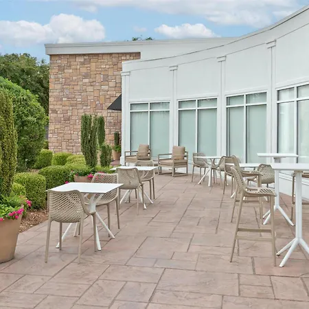 Hilton Garden Inn North Little Rock-3
