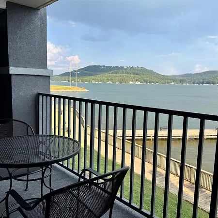 Wyndham Garden Lake Guntersville-2
