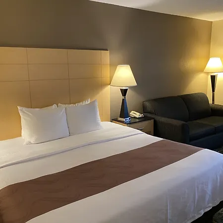 Quality Inn Geneseo-2