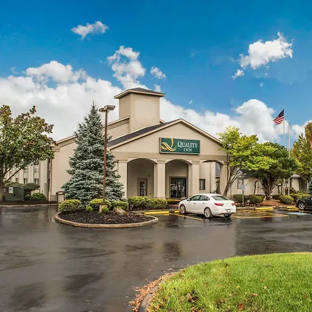Quality Inn Austintown-Youngstown West-3