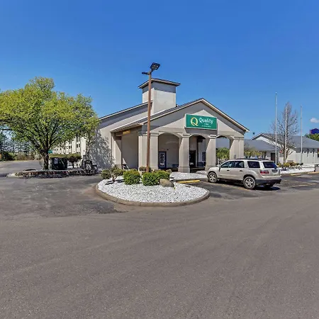 Quality Inn Austintown-Youngstown West-2
