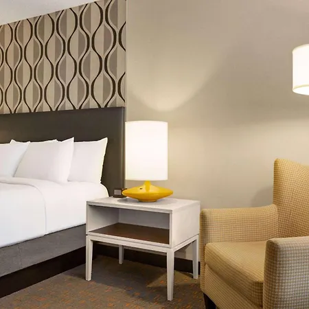 Wyndham Fort Smith City Center-3