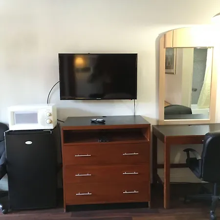Riverside Inn & Suites-3