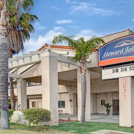 Howard Johnson By Wyndham Torrance-3