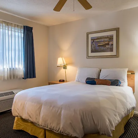 Coral Reef Inn & Condo Suites-2