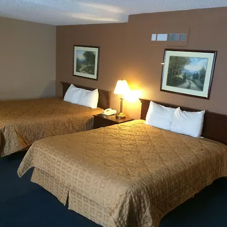 Sunflower Inn & Suites - Garden City-3