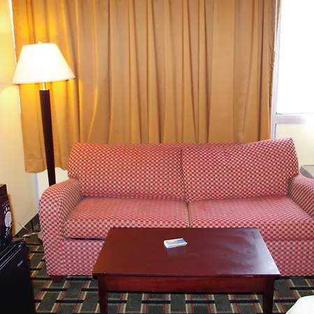 Days Hotel By Wyndham Danville Conference Center-3