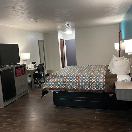 Baymont By Wyndham Bellevue - Omaha-3