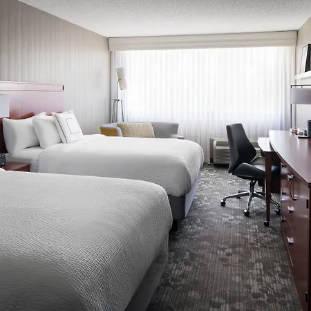 Courtyard By Marriott Richmond Berkeley-3
