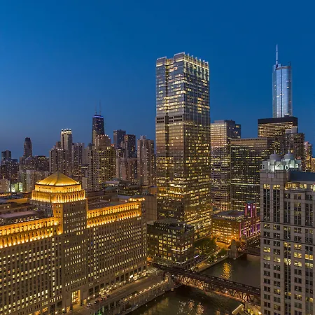 Holiday Inn Chicago Mart Plaza River North, An Ihg Hotel-3