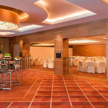 Sheraton Dubai Creek Hotel & Towers-2