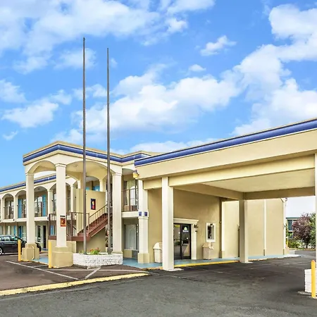 Days Inn By Wyndham Ashland-2