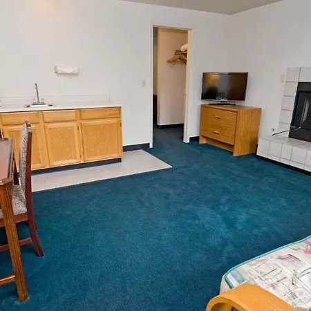 Sequim Bay Lodge-2