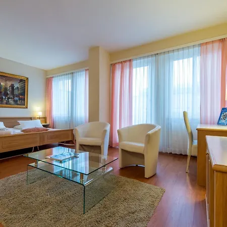 Hotel Century-2
