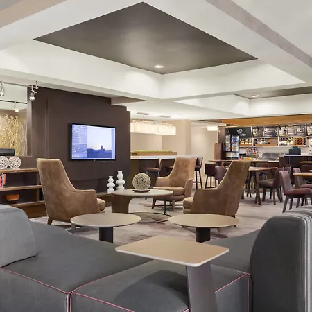 Courtyard By Marriott Springfield-3