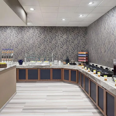 Doubletree By Hilton Hotel Newark Airport-3