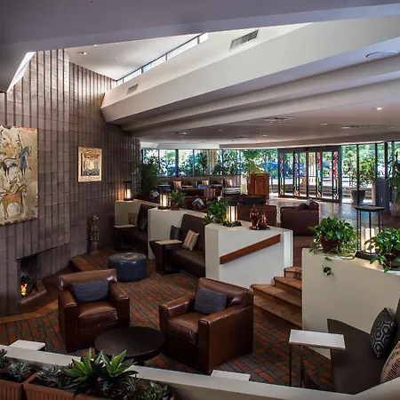 Doubletree By Hilton Phoenix- Tempe-2