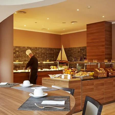 H4 Hotel Hamburg Bergedorf, Trademark Collection By Wyndham-3