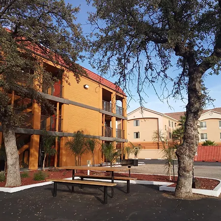 Quality Inn Redding Near I-5-3