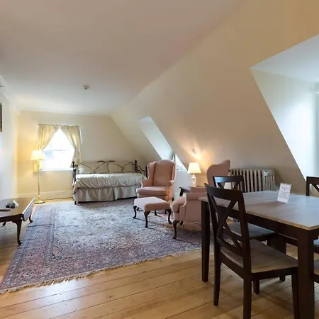 The Salem Inn-2