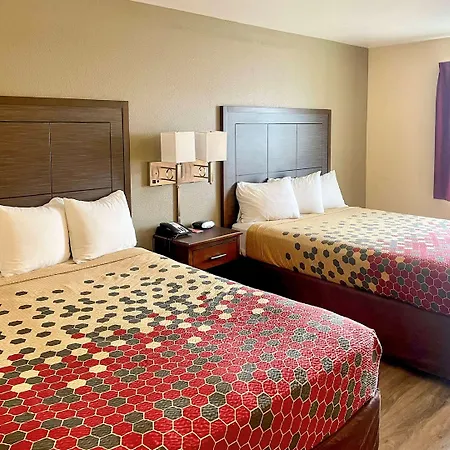 Econo Lodge Inn & Suites Corning Travel Center-3