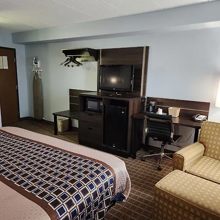 Stillwater Inn & Suites-3