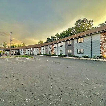 Best Western Fremont Angola I-80 90 Toll Road-3