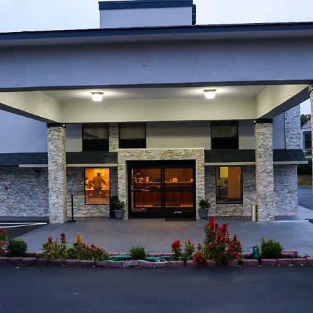 Quality Inn Cleveland North-2