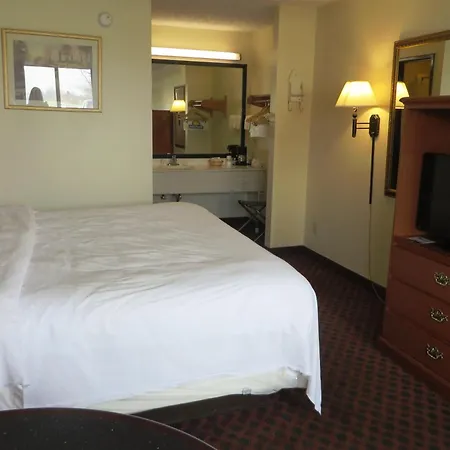 Days Inn By Wyndham Plainfield-2