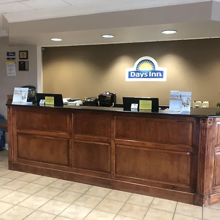 Days Inn Of Frederick By Wyndham-2