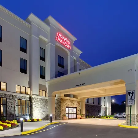 Hampton Inn & Suites Philadelphia/Bensalem-2