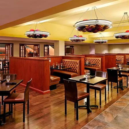 Sheraton Kansas City Hotel At Crown Center-3