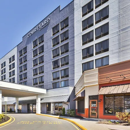Courtyard By Marriott Secaucus Meadowlands-2