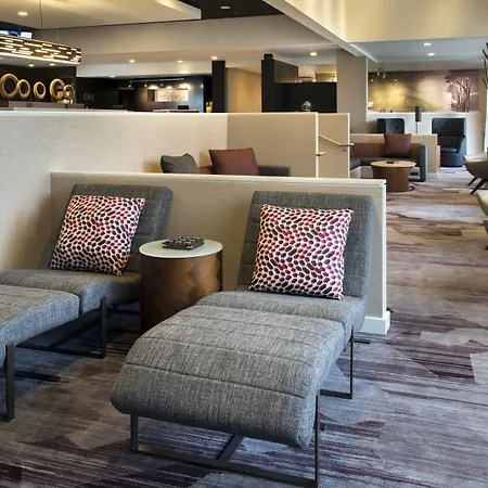 Courtyard By Marriott Chicago Naperville-2