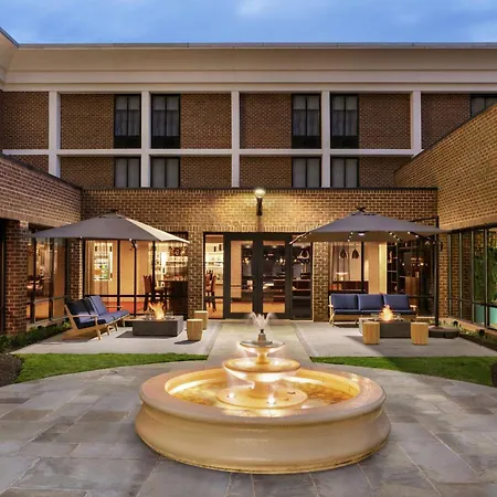 Doubletree By Hilton Mclean Tysons-3