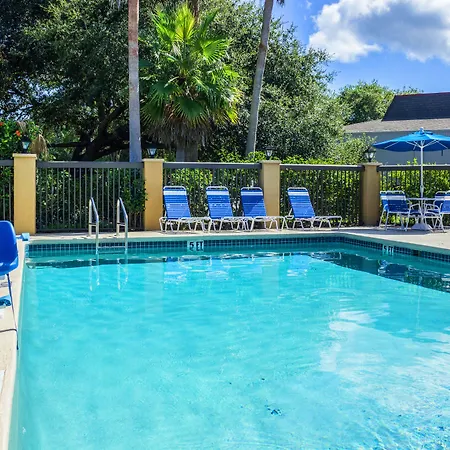 Econo Lodge Palm Coast Central-3