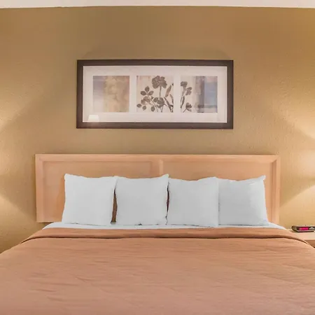 Quality Inn Port Clinton Waterfront-2