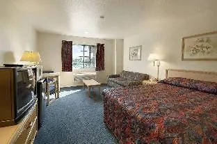 Days Inn By Wyndham Riverside Tyler Mall-2