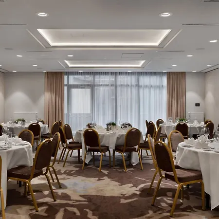 Ac Hotel By Marriott Innsbruck-3