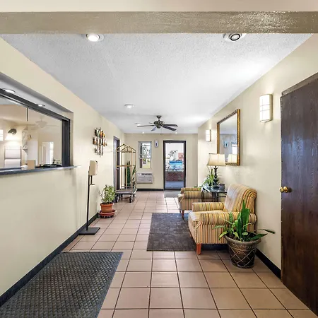 Americas Best Value Inn Decatur-3