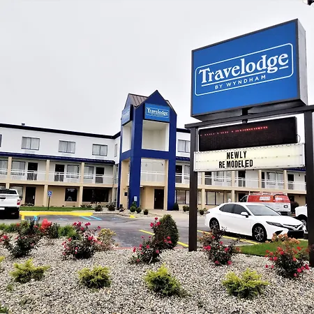 Travelodge By Wyndham Fort Wayne North-2