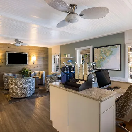 Best Western Sea Island Inn-3