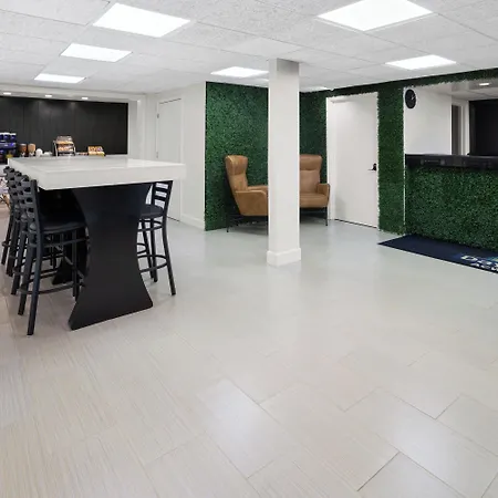 Days Inn By Wyndham Acworth-3