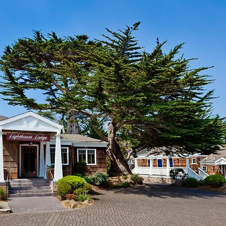 Lighthouse Lodge & Cottages-2